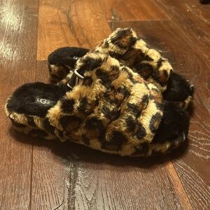 COPY - UGG Fluff Yeah Slide
